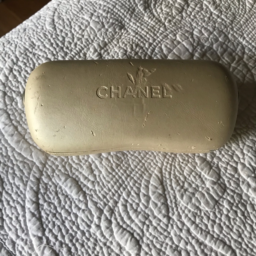 2005 Chanel Cream Clam Shell Sunglass Case